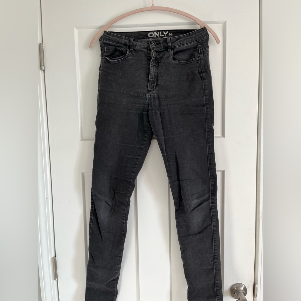 Black Skinny Jeans Size M